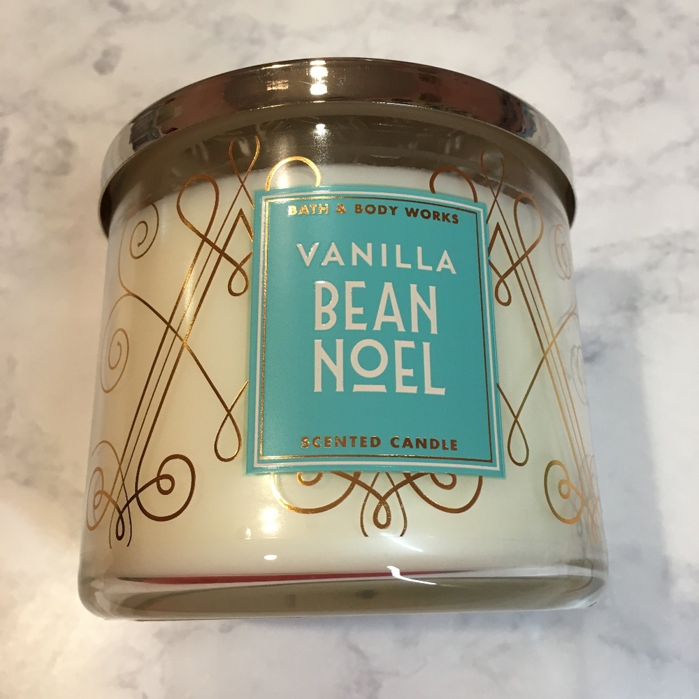 Bath & Body Works Vanilla Bean Noel 3 Wick Candle